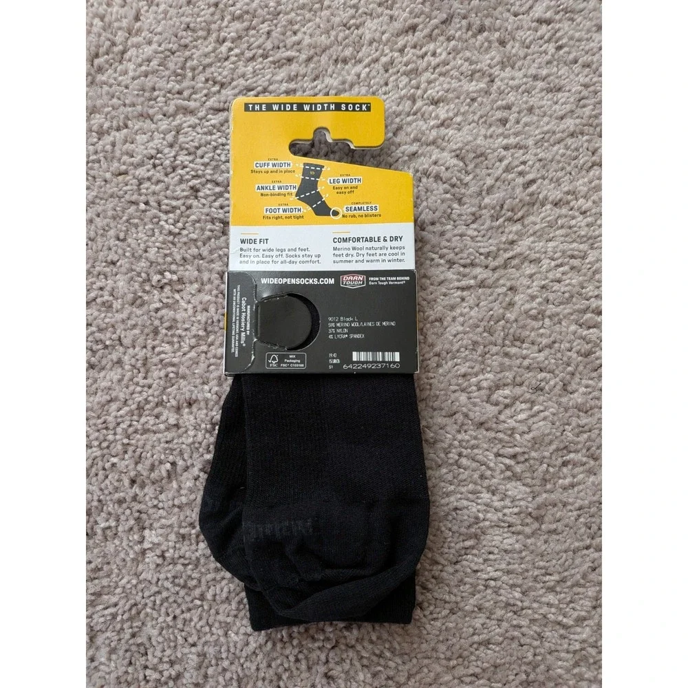 Wide Open Crew Socks Size Large Women 12-14 Men 10-12 Merino Wool Blend NWT